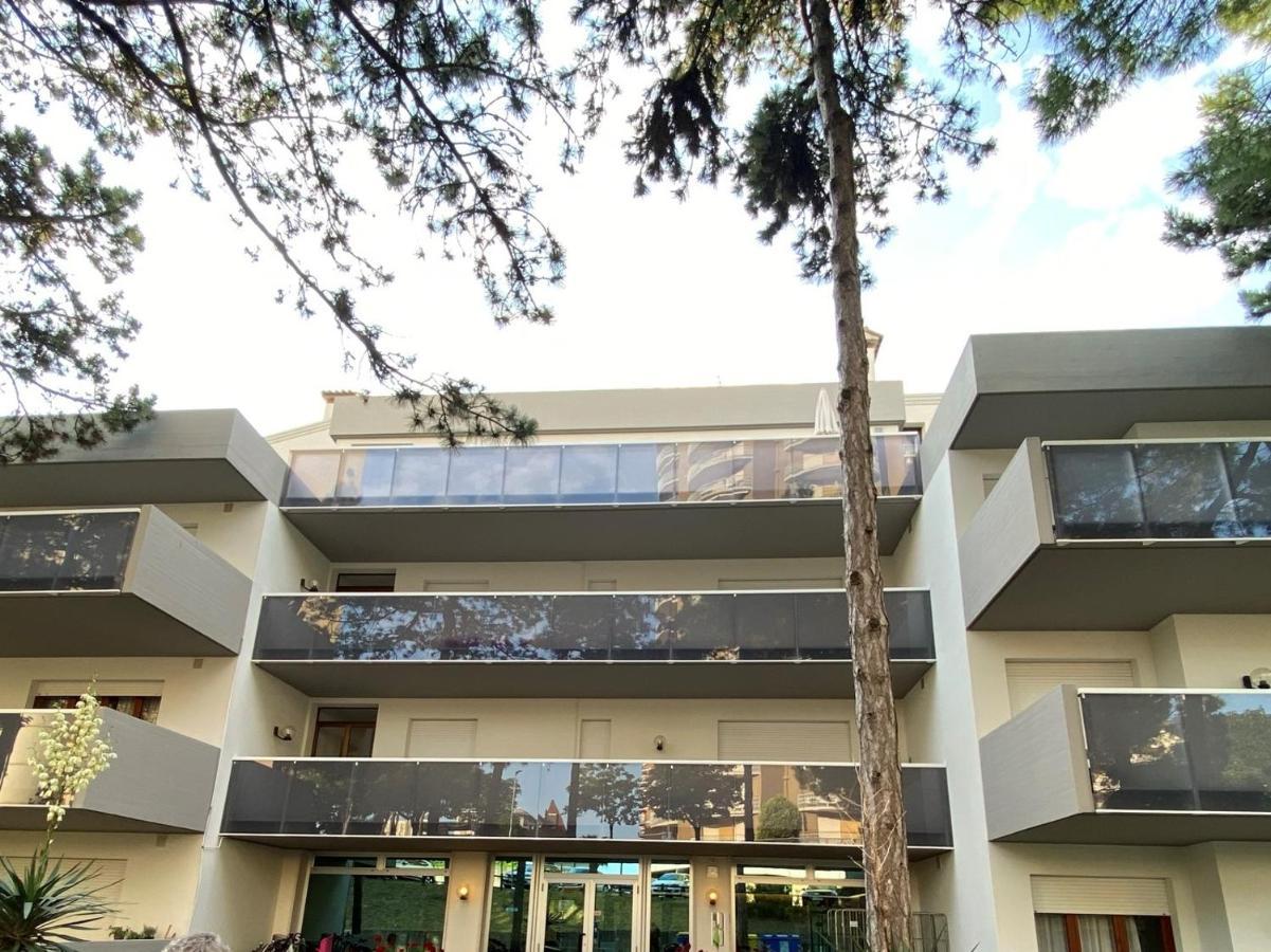 Appartamenti Vacanza Albatros Lignano Sabbiadoro Exterior foto