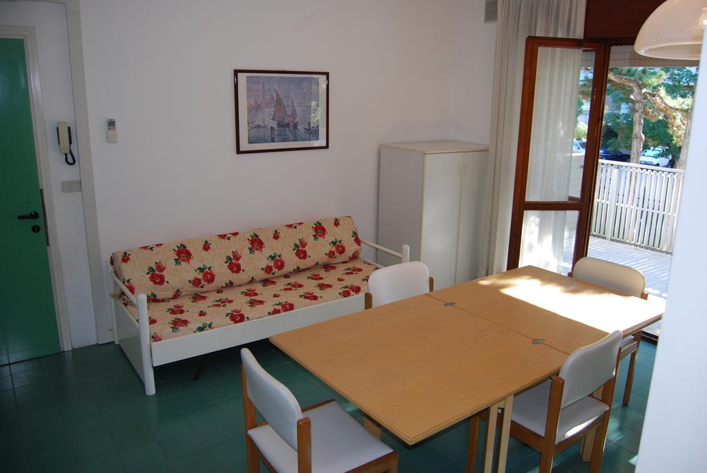 Appartamenti Vacanza Albatros Lignano Sabbiadoro Exterior foto