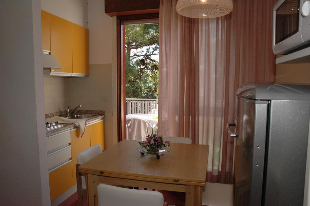 Appartamenti Vacanza Albatros Lignano Sabbiadoro Exterior foto