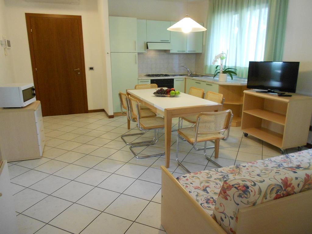 Appartamenti Vacanza Albatros Lignano Sabbiadoro Exterior foto